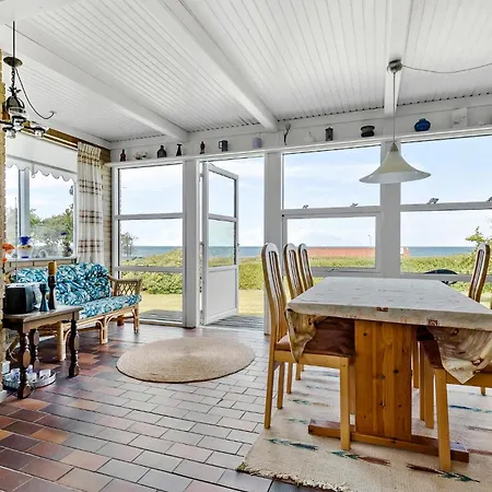 Holiday home Gorgeous In With Jacuzzi