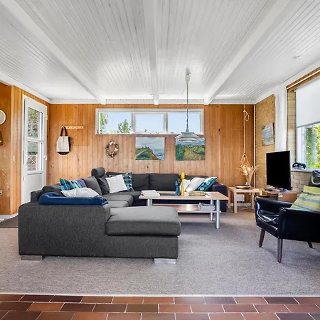 Feriehus 3 Bedroom Gorgeous In