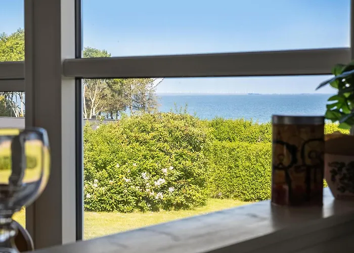 3 Bedroom Gorgeous In Holiday home